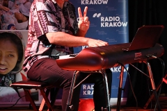 Buba Badjie Kuyateh z zespołem  (czerwiec 2019)